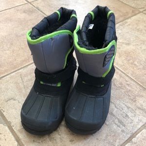 Boys winter boots